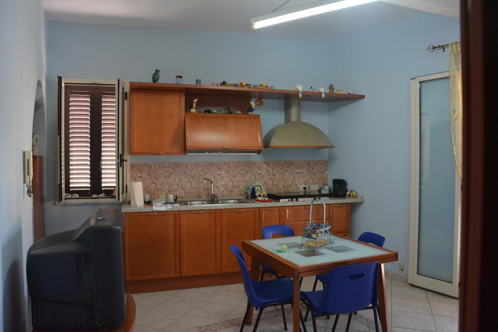 Casa Eleonora Apartamento Campofelice Di Roccella Quarto foto