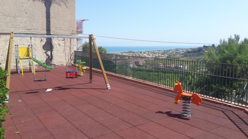 Casa Eleonora Apartamento Campofelice Di Roccella Exterior foto