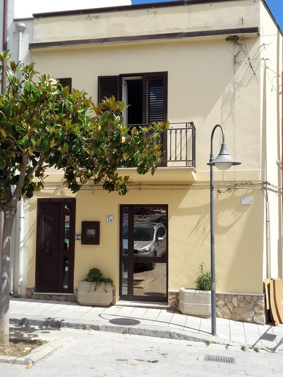 Casa Eleonora Apartamento Campofelice Di Roccella Exterior foto