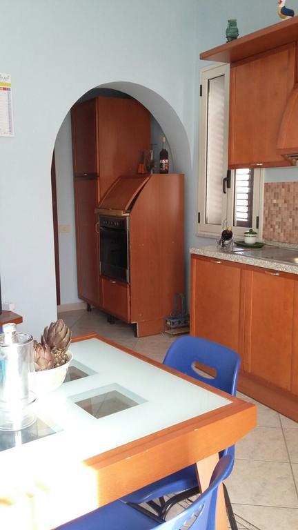 Casa Eleonora Apartamento Campofelice Di Roccella Exterior foto