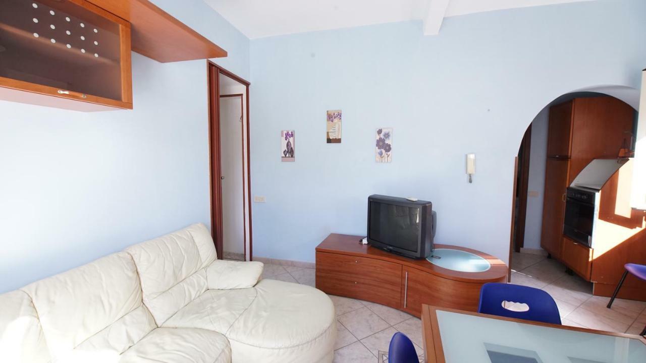 Casa Eleonora Apartamento Campofelice Di Roccella Exterior foto
