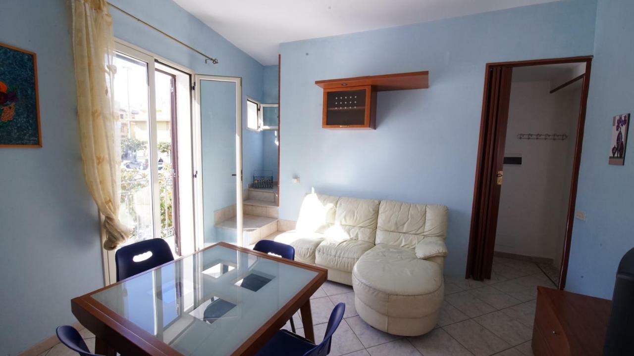 Casa Eleonora Apartamento Campofelice Di Roccella Exterior foto