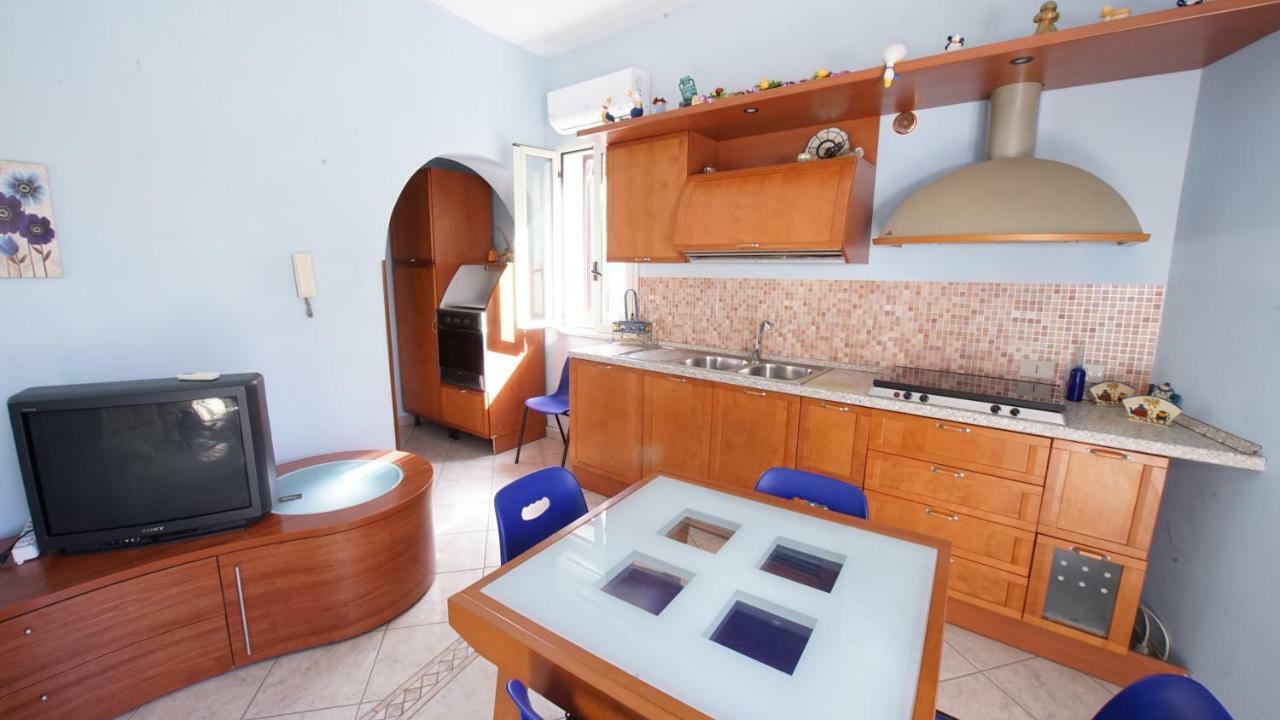 Casa Eleonora Apartamento Campofelice Di Roccella Exterior foto