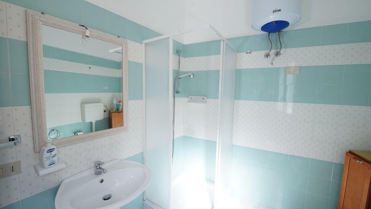 Casa Eleonora Apartamento Campofelice Di Roccella Exterior foto