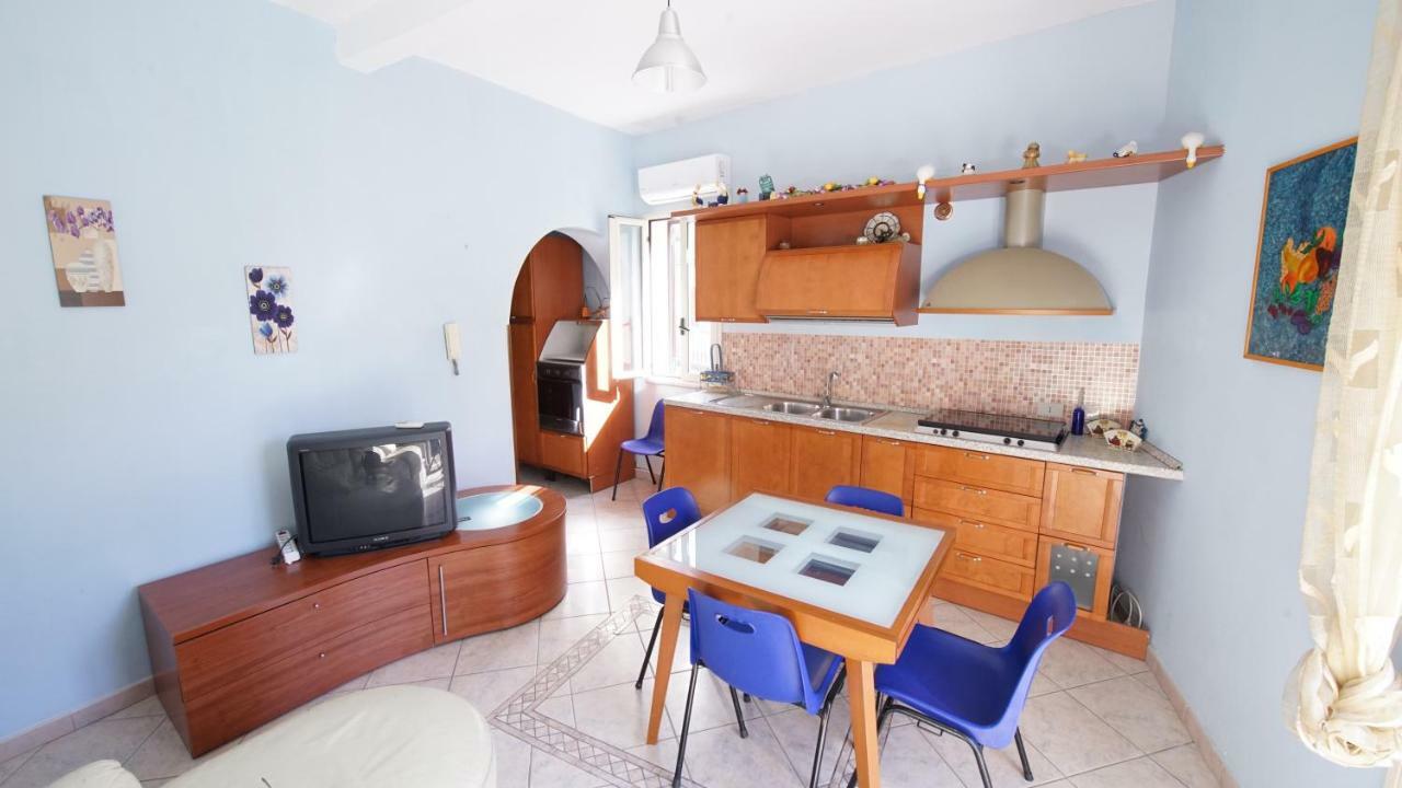 Casa Eleonora Apartamento Campofelice Di Roccella Exterior foto